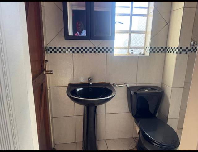 4 BEDROOM HOUSE FOR SALE IN THE HILL
